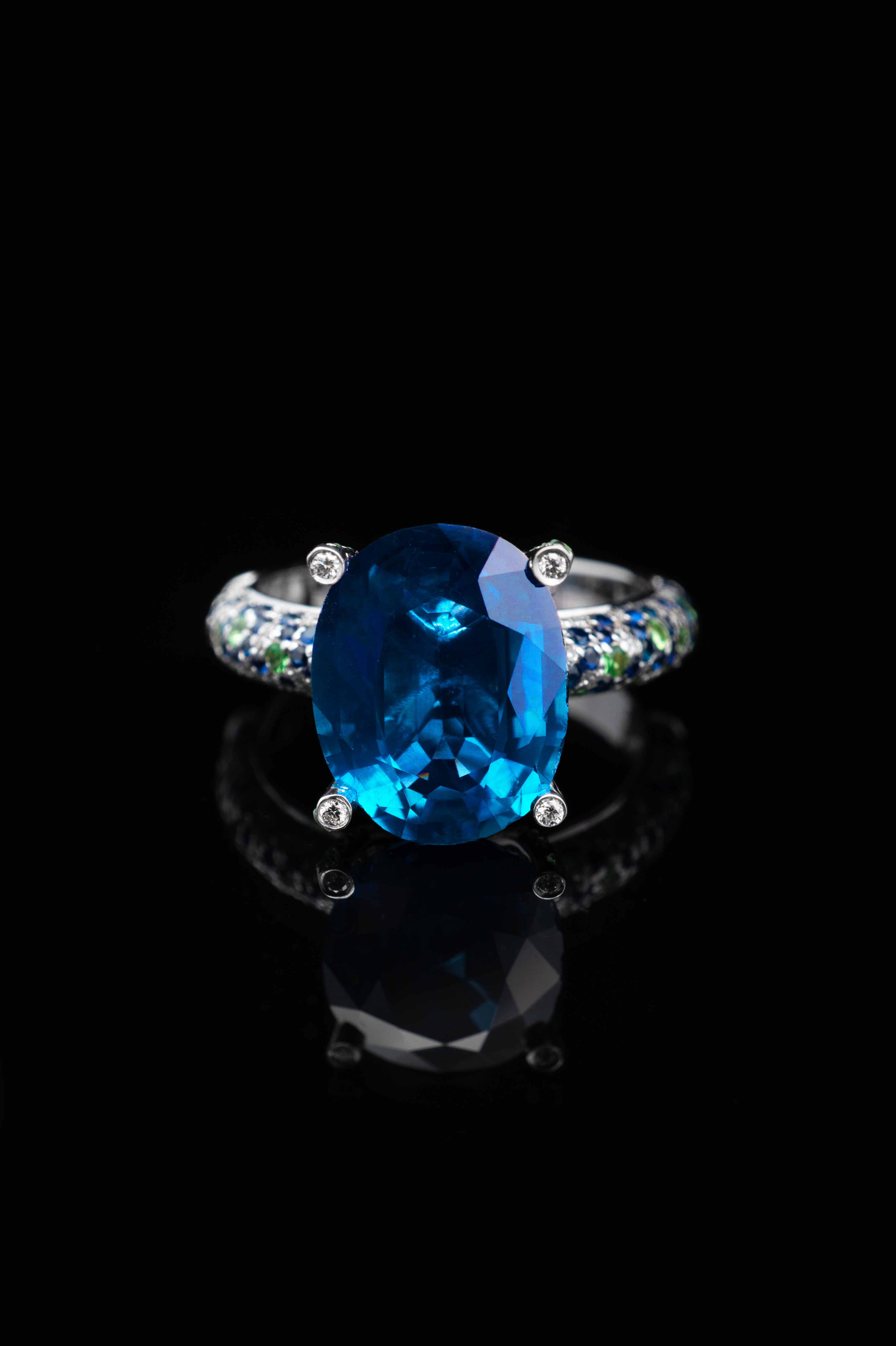 Royal Siam - Blue Green
